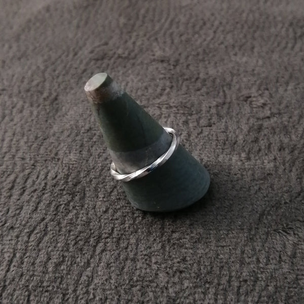 Anillo de plata Twist
