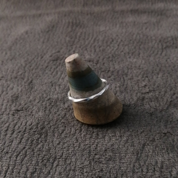 Anillo de plata Twist