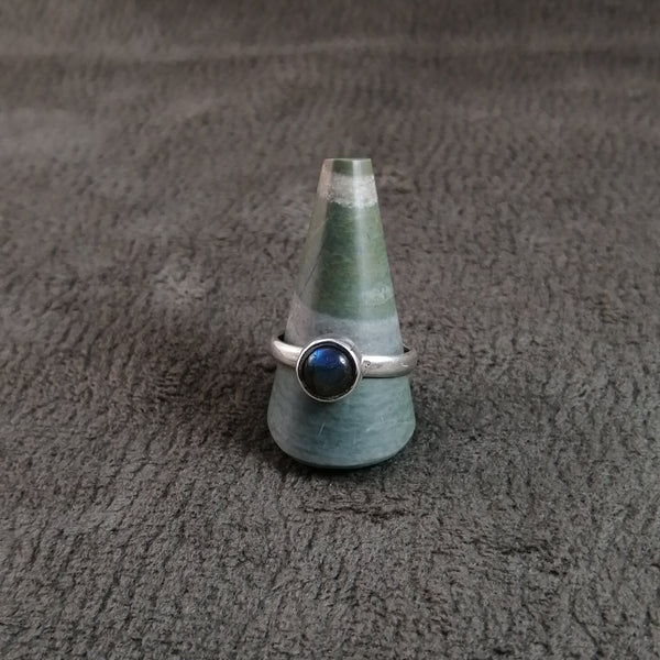 Anillo Labradorita redonda